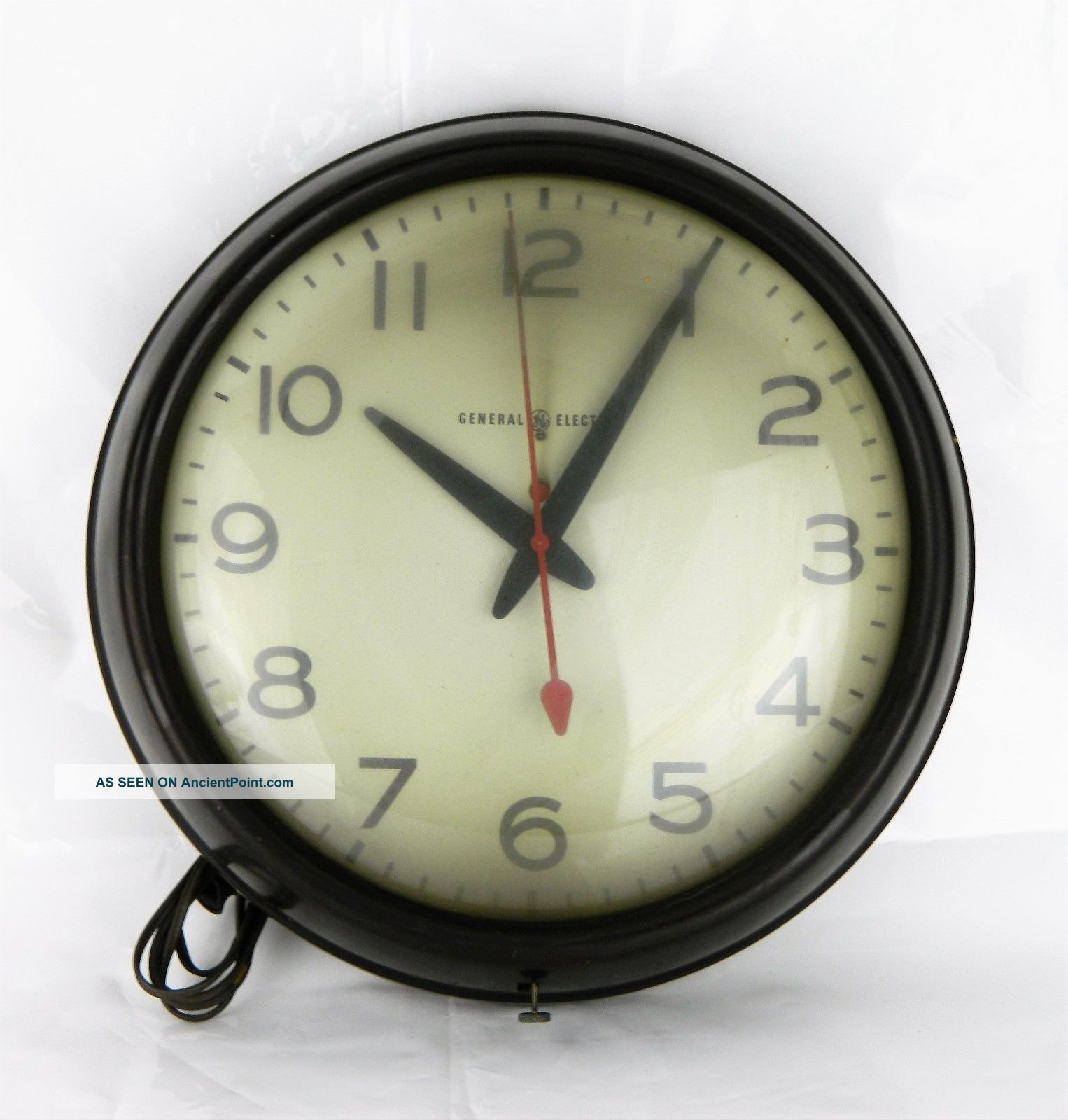 General Electric Ge Wall Hanging Vtg Clock Mcm Model 2912a School House Bakelite Mid-Century Modernism photo