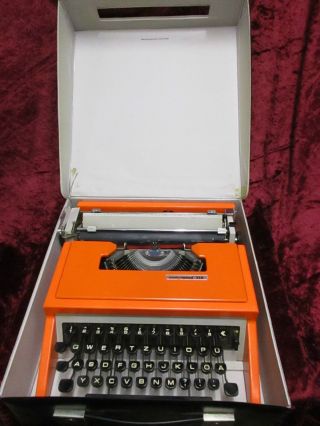 Portable Typewriter Underwood 310 In Orange Made In Spain Panton Era 70`s photo