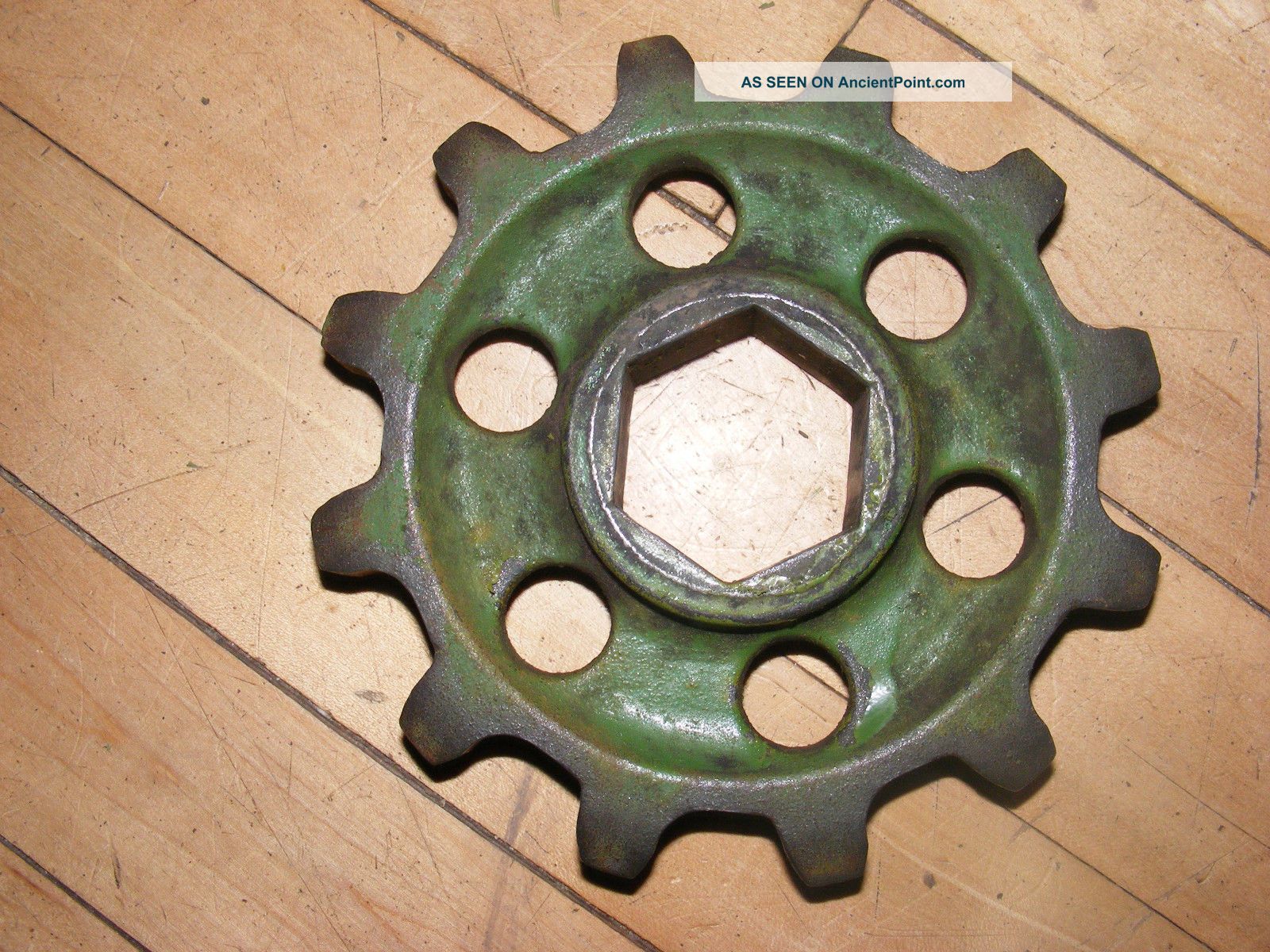 Antique Cast Iron Farm Industrial Gear Sprocket Cog Barn Steampunk Art Other Mercantile Antiques photo