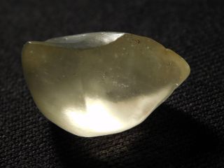 A Glowing Libyan Desert Glass 100 Natural Translucent Found In Egypt 5.  88gr E photo