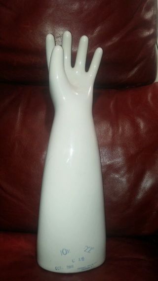 Vintage White Glove Hand Art Display Mold Porcelain Trenton Nj 22 