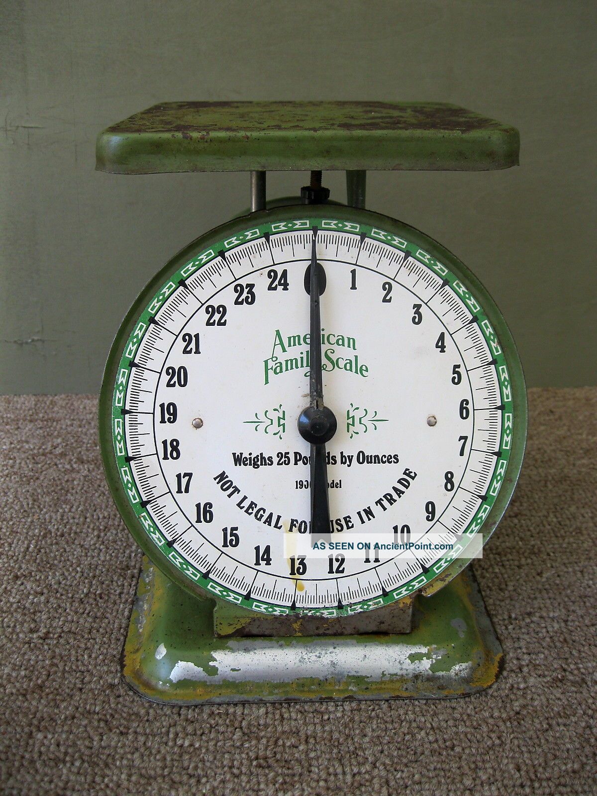 Antique Scale Kitchen American Family,  Old Green & Cream Paint,  25 Lbs Scales photo