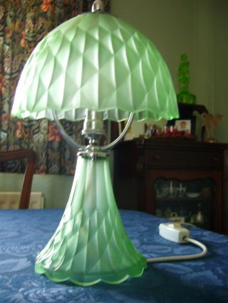 Davidson Art Deco Glass Good Companion Table Lamp. photo