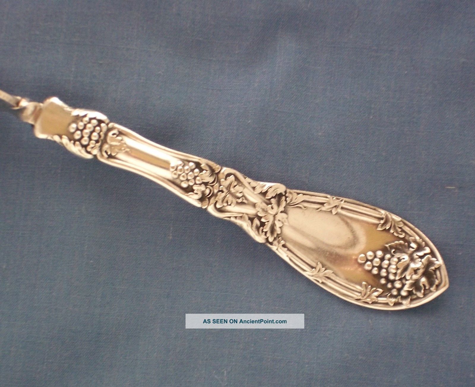 1881 Rogers La Vigne Twist Handle Master Butter Knife Silverplate Lavigne Flatware & Silverware photo