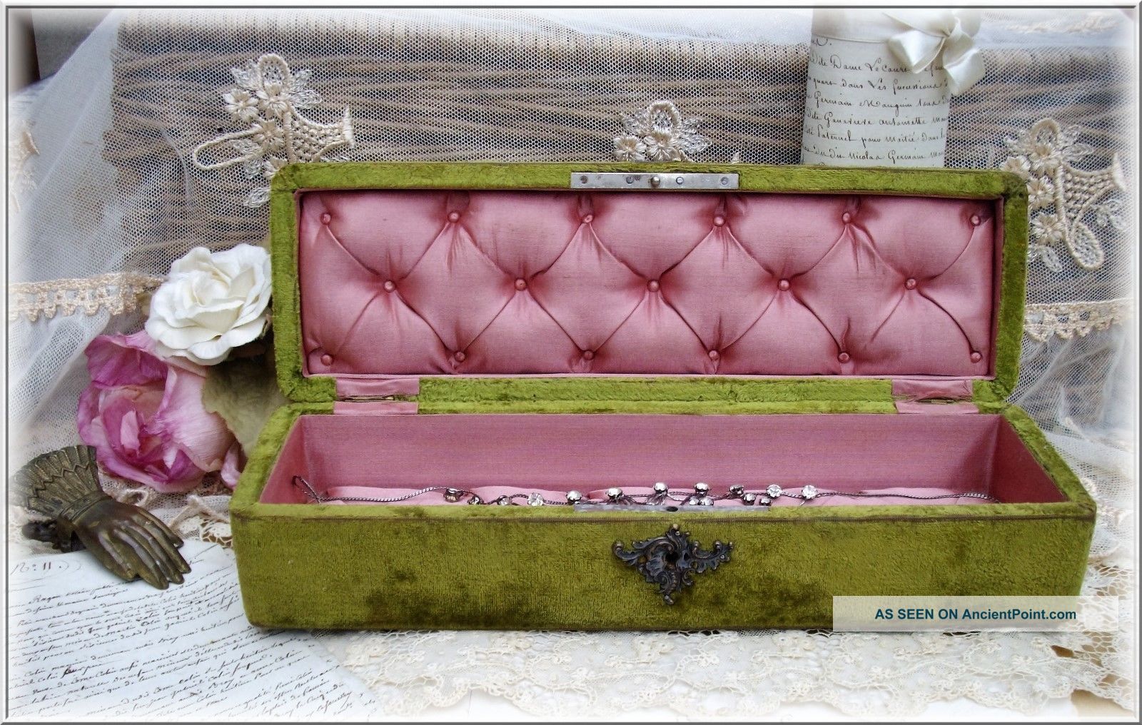 Lovely Antique French Jewerly Box Covered Velvet Inside Silk 1900th Other Antique Decorative Arts photo