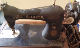 Vintage 1930 ' S Singer Sewing Machine Ae154433 W/ Bent Wood Cover 4 Decoration photo