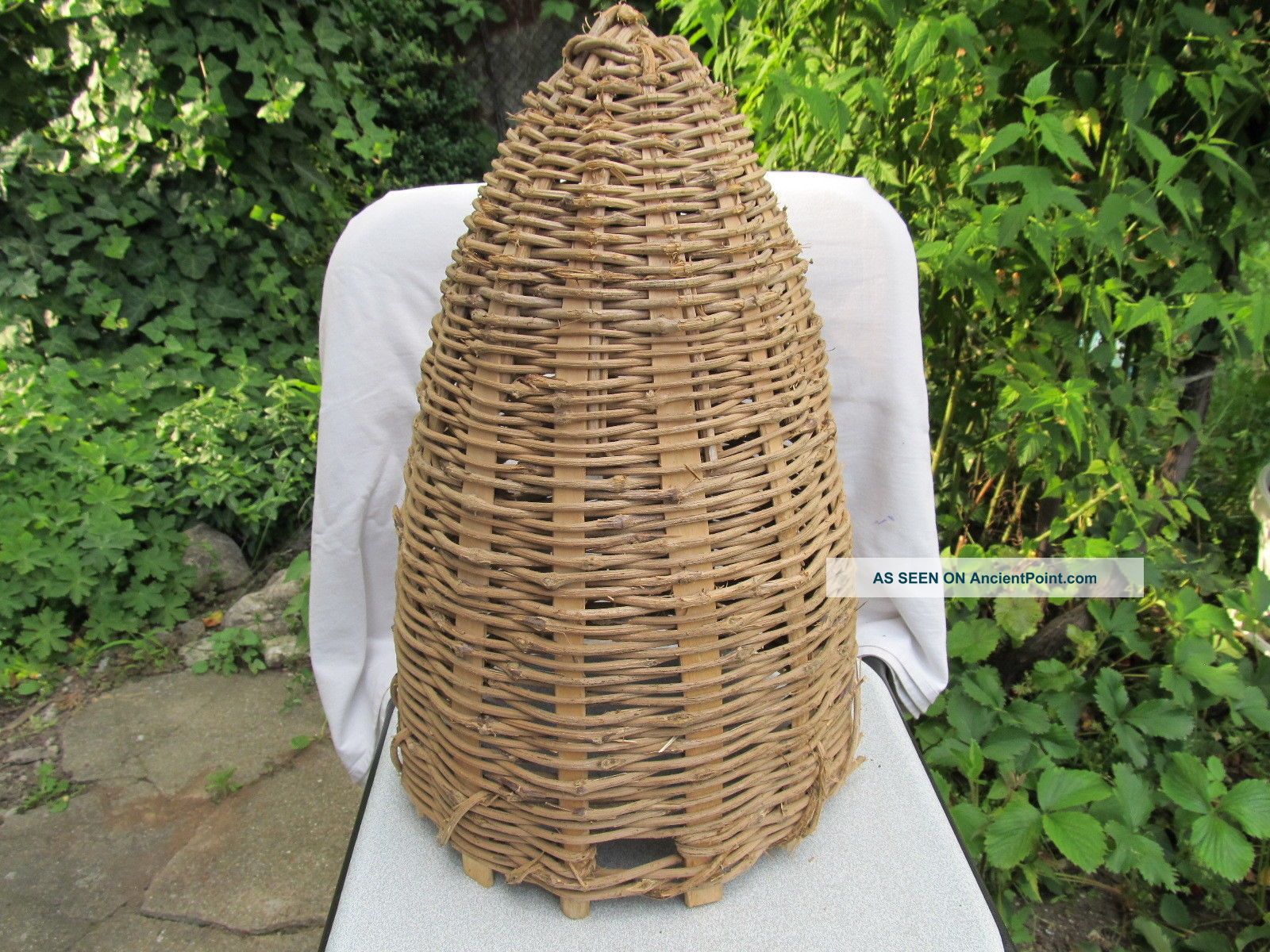Antique Primitive Hand Made Basket Skep For Bee Swarm Hive Beeskep Primitives photo
