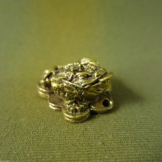 Chinese Wealth Frog Rich Lucky Good Business Sacred Charm Thai Amulet Pendant photo