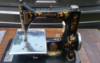 1908 Singer Featherweight Chain Stitch Sewing Machine 24 With Treadle Base photo