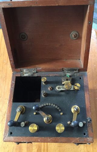 Antique Doctor ' S Shock Box In Wood Case - Medical Hospital Chemist Mental Health photo