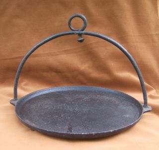 Antique Cast Iron Footed Hanging Griddle 1820s photo