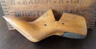 Vintage T.  W.  Gardiner Bros.  Lance Wooden High Heel Shoe Last Form 6 1/2c photo