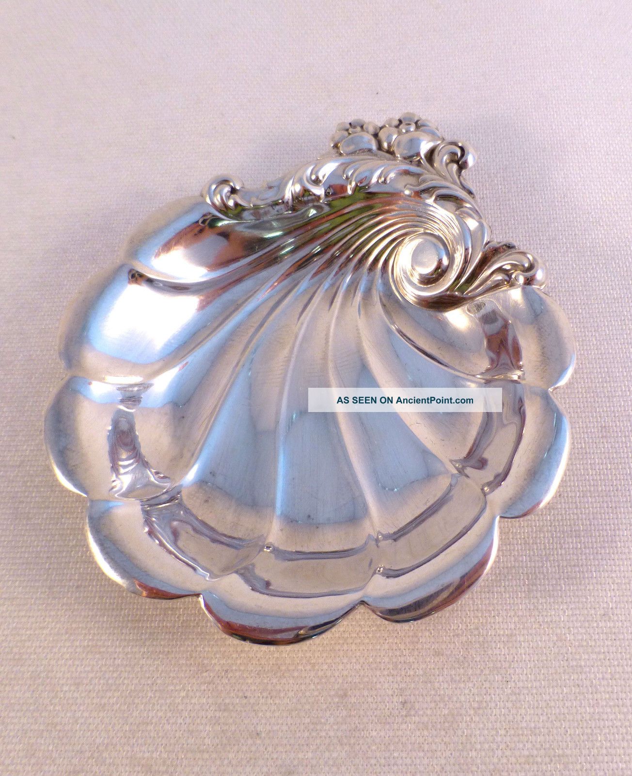 Pretty Floral Shell Shaped Lunt Nut Cup (s) Other Antique Sterling Silver photo