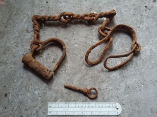 Very Rare Old Ancient Forged Viking Shackles On A Foot,  Key photo