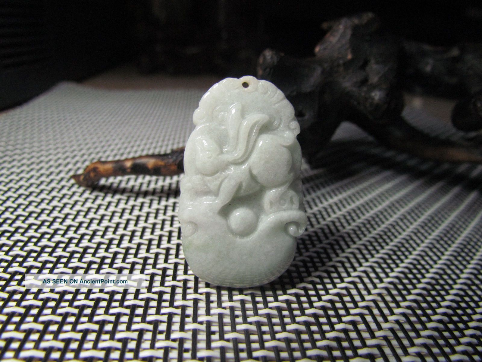 Aaaaa Chinese Hand - Carved Aristocratic Wearing Jadeite Jade Pendant Rabbit Necklaces & Pendants photo