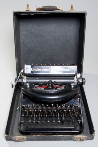 Antique Underwood Noiseless 77 Typewriter With Case 1930 ' S photo