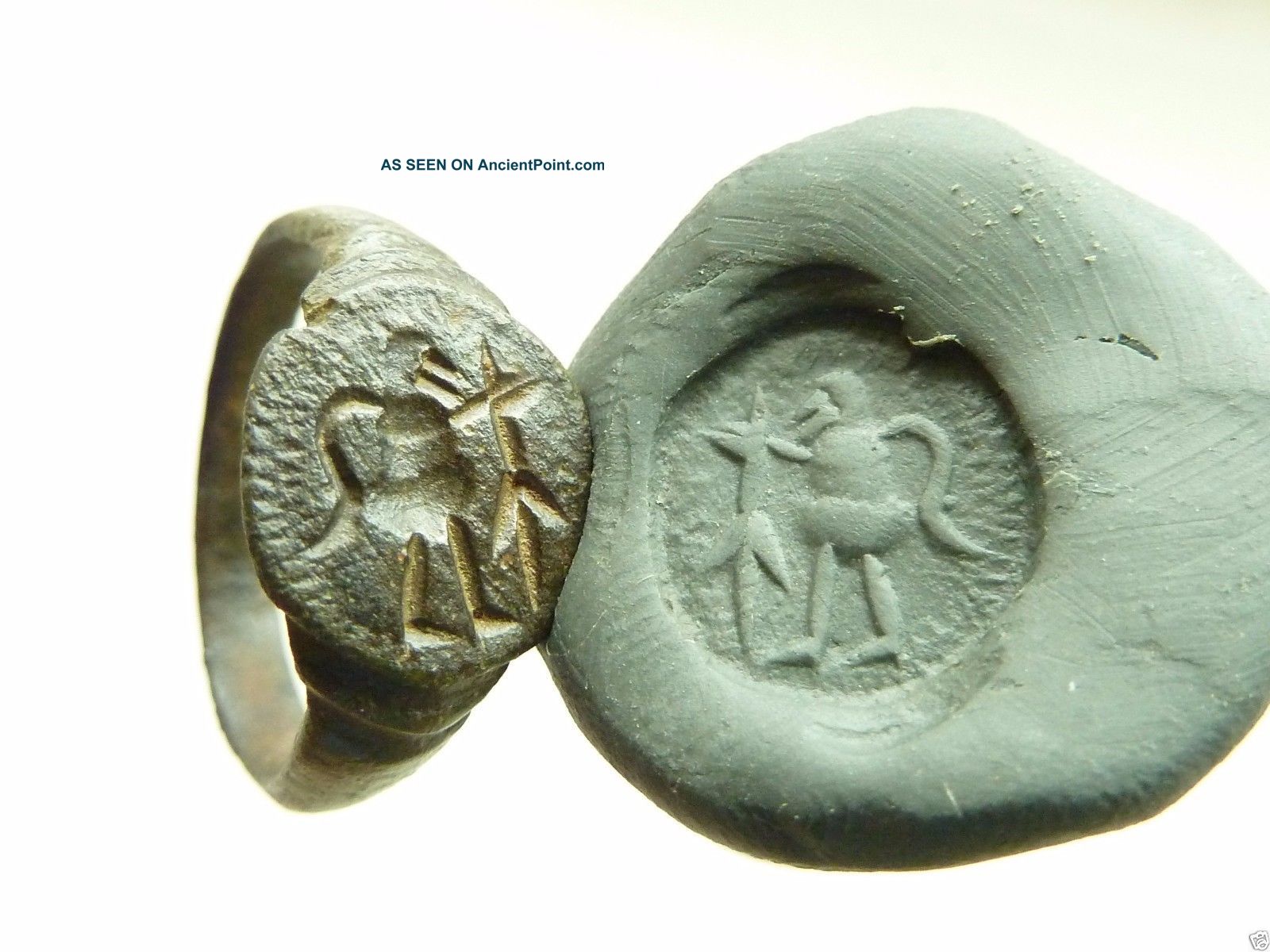 Ancient Medieval Seal - Ring With Engraved Man (414). Other Antiquities photo