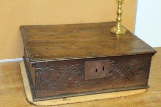 Rare Pilgrim Period 17th C Carved English Bible Box Or Desk Box In Old Surface photo