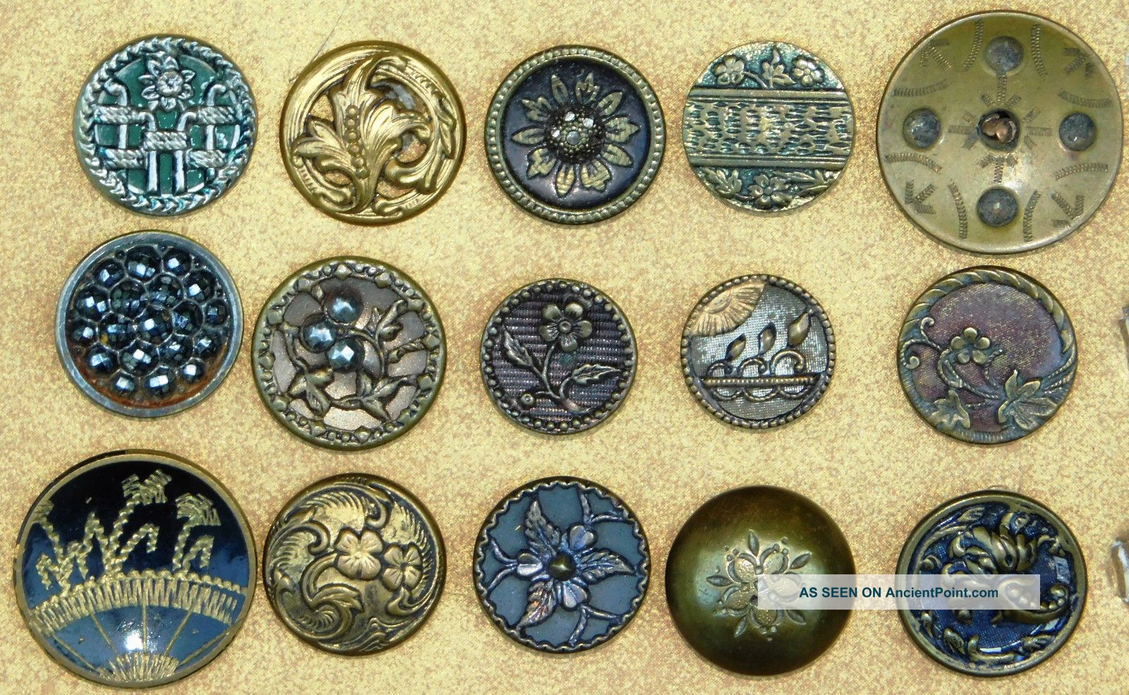 Antique Victorian Paris Back Metal Picture Buttons Buttons photo