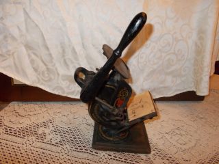 Antique Golding & Co.  Cast Iron Letter/press (pat.  Pend.  1870) Details photo