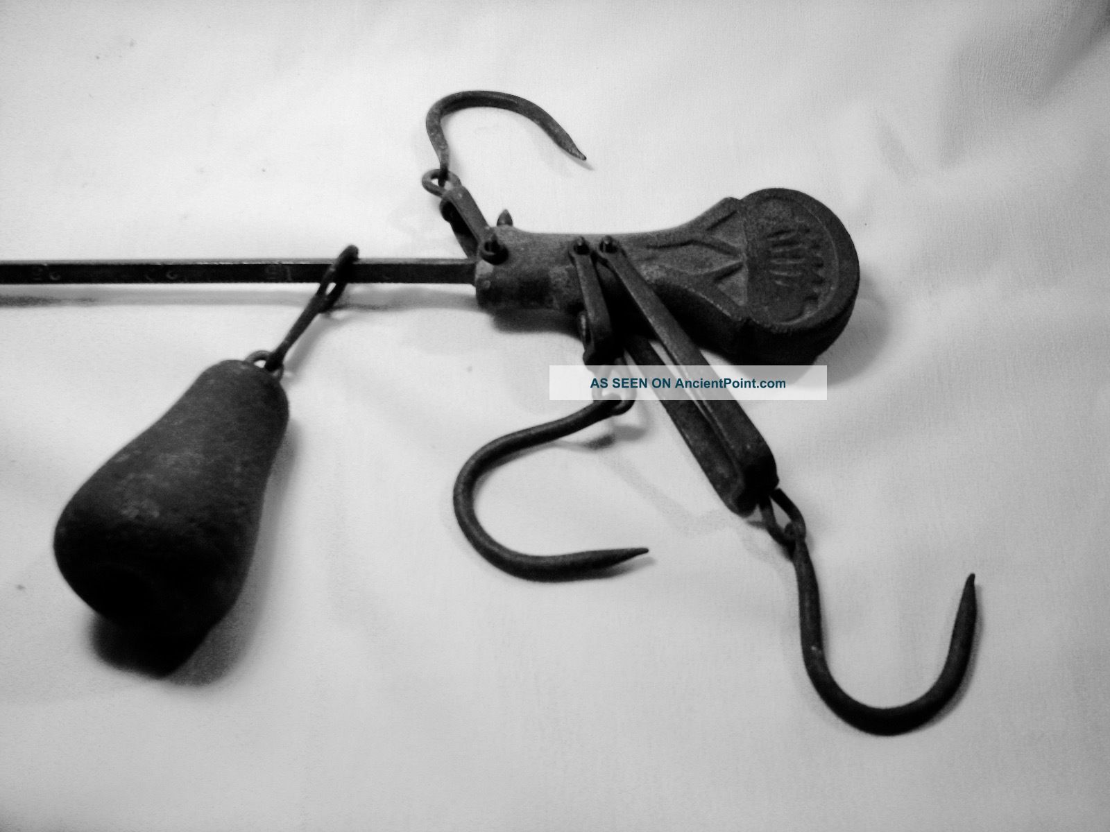 Antique Scale,  Farmers Hanging Hook Up To - 50 Lbs Scales photo