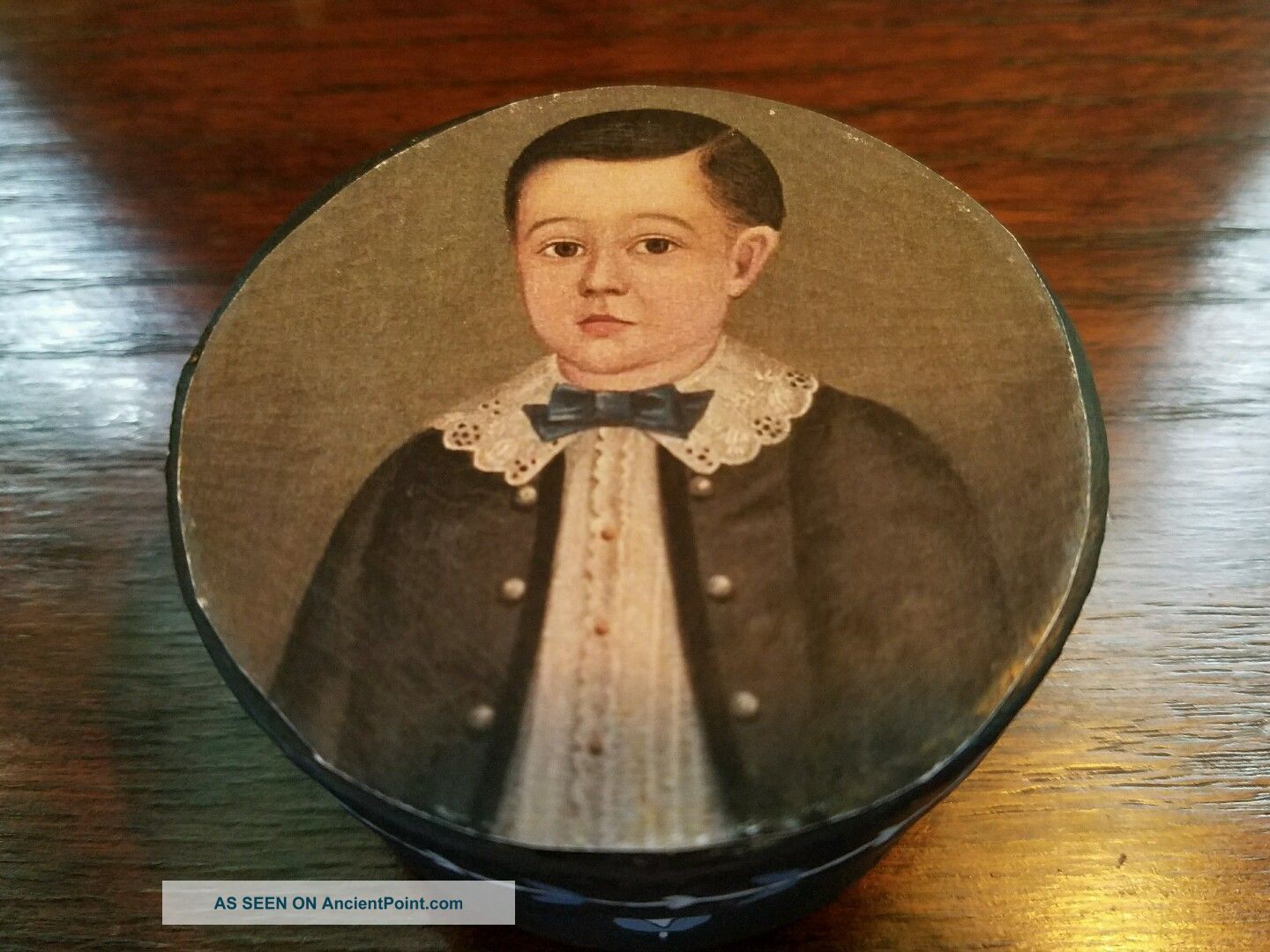 Primitive Folk Art Antique Oil Portrait Image Paper Mache Box Painted Details Primitives photo