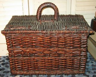 Antique Wicker Market Basket Fr Madeira Spain Hinged Lid French Style Train Case photo
