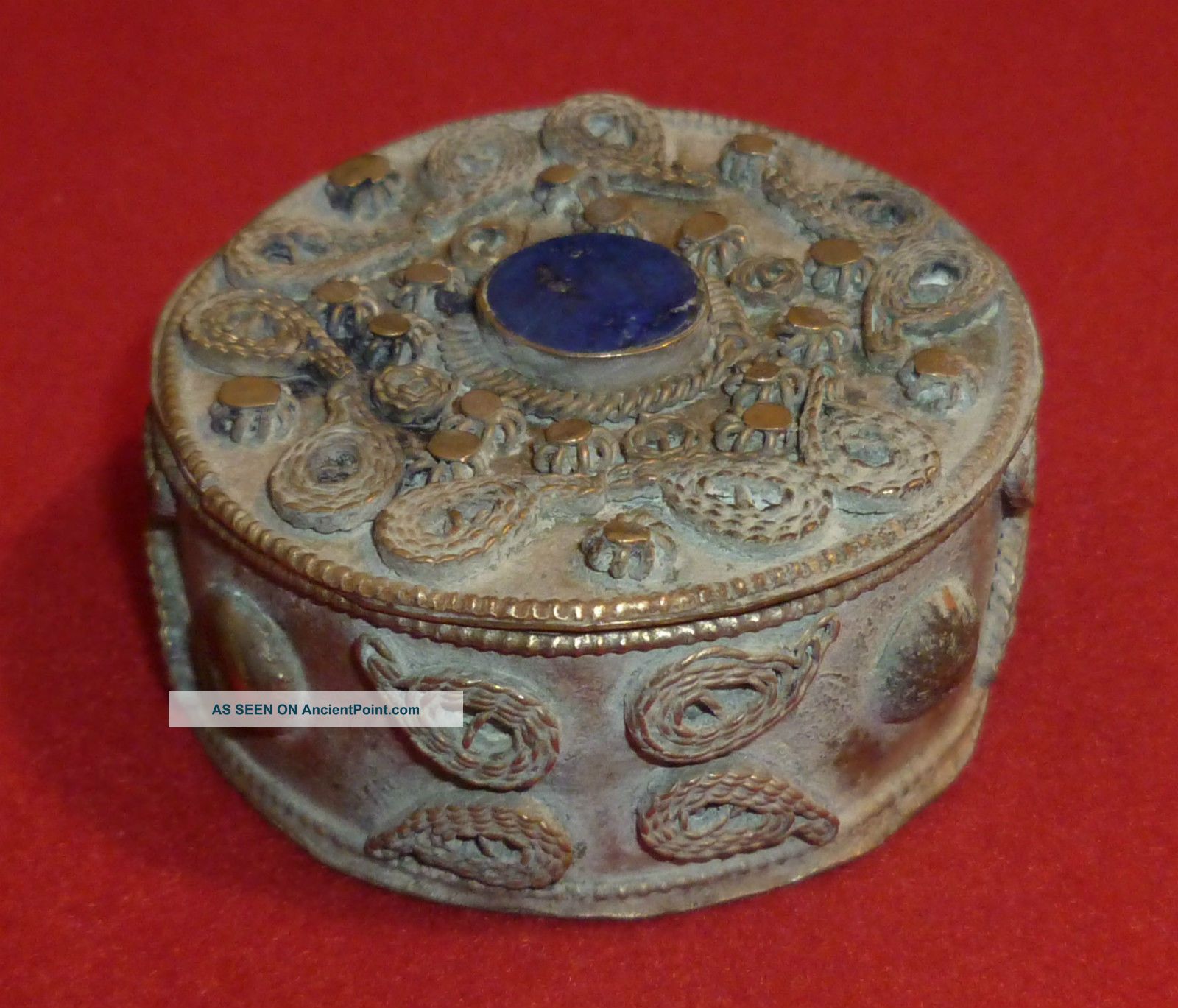 Byzantine Silver Or Silver Plated Snuff Box With Blue Stone Circa 1500 Ad - 2839 Other Antiquities photo