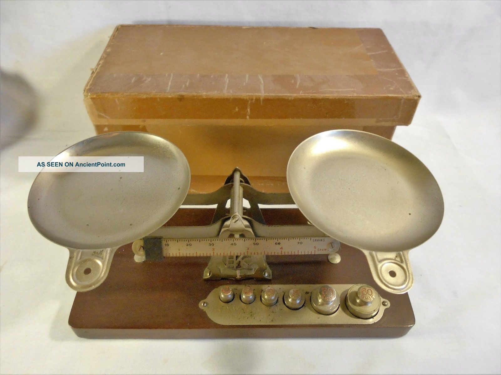 Old Complete Eastman Studio Scale With 2 Trays 6 Weights Made In Usa Scales photo