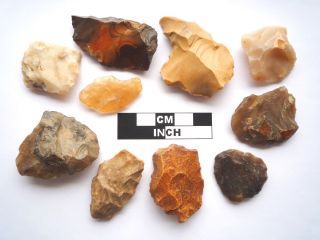 10 X Paleolithic Tools / Scrapers,  Saharan Flint Artifacts - 30 - 70,  000bc (0005) photo