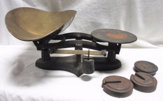 Antique E.  T.  Fairbanks Dry Goods Scale - Cast Iron With Brass Pan photo