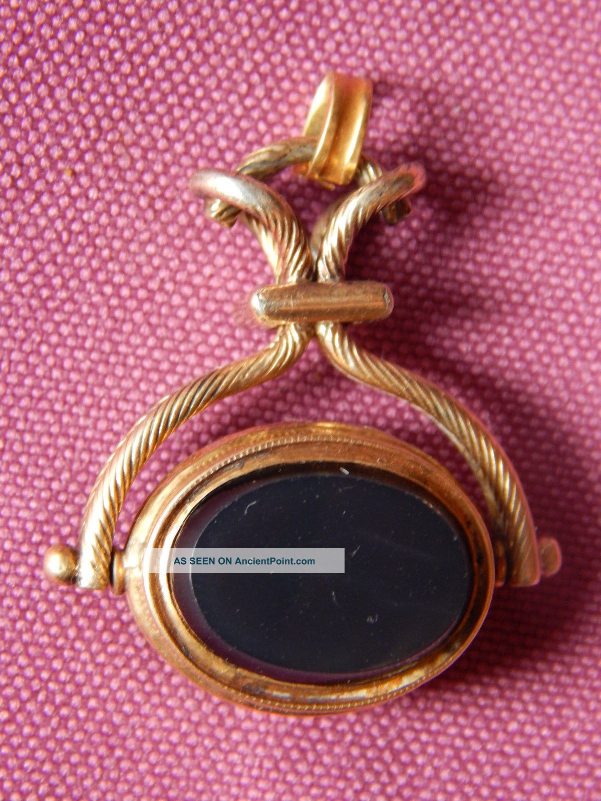 Unidentified Roman To Medieval Age Golden Pendant With Carnelian Stone Roman photo