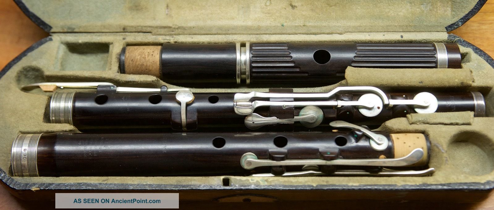 Monzani,  London - 8 - Key Wooden Flute C.  1825 Wind photo