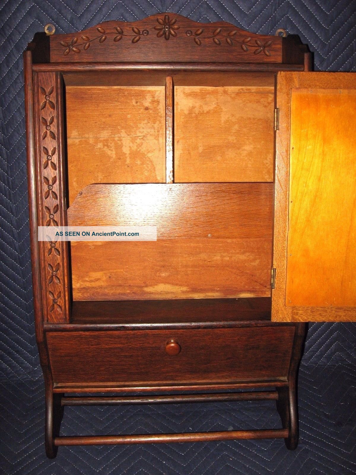 Fine Antique Carved Tiger Oak Victorian Medicine Cabinet With Beveled Mirror 1900-1950 photo