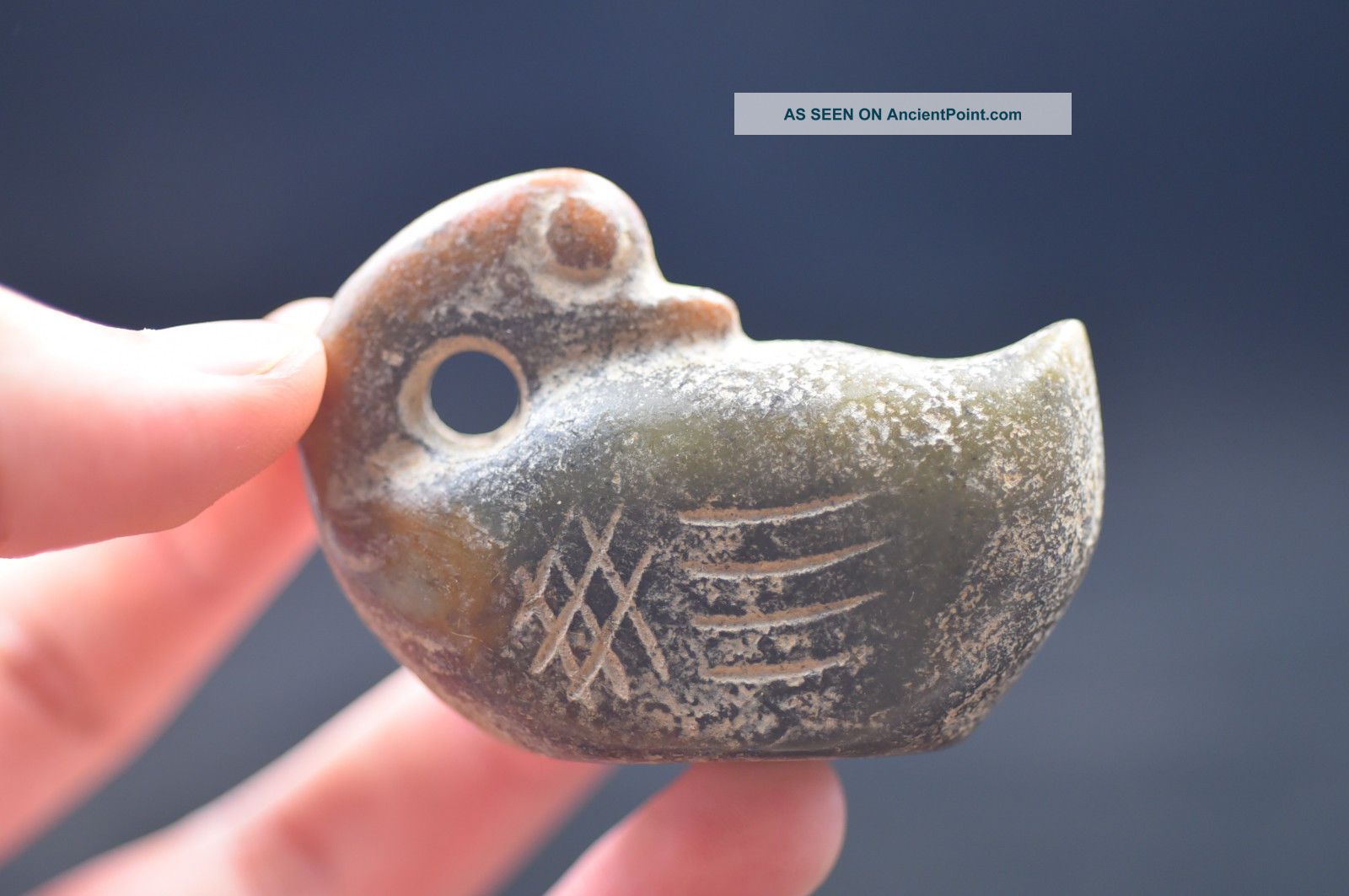 Old Chinese Hongshan Culture Jade Hand - Carved Amulet Pendant 04 Necklaces & Pendants photo
