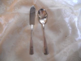 Wm Rogers Sectional Is 1938 Silverplate Louisiane: Butter Knife & Sugar Shell photo