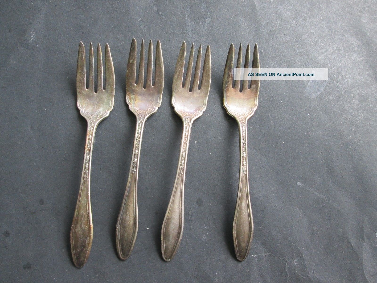 4 Salad Forks - International Old Company Plate 1919 Betsy Ross Pattern Flatware & Silverware photo
