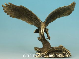 Delicate Chinese Old Brass Handmade Carved Eagle Collect Statue Figure Home Dec photo