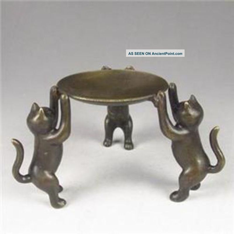 Ancient Asian Chinese Old Bronze Handmade Cats Plate Statue Oil Lamp Candlestick Other Antique Chinese Statues photo