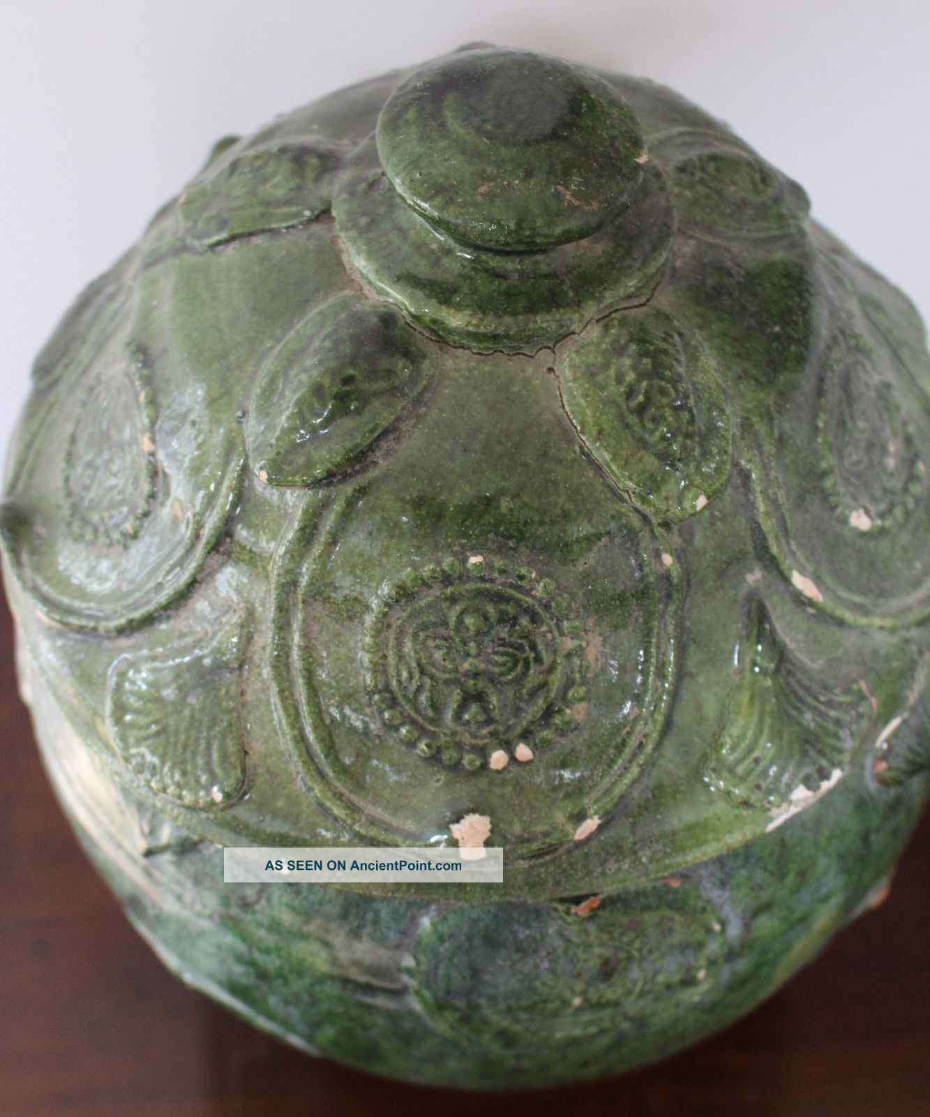 Large Song Dynasty Glazed Jar With Buddhist Emblems Chinese photo