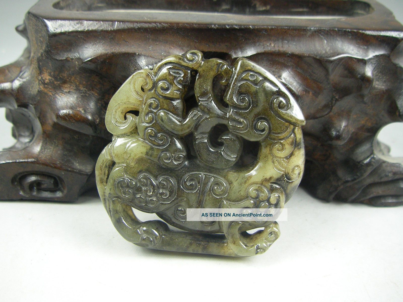 Antique Chinese Hand - Carved Chinese Jade Pendant Dragon 1001 Necklaces & Pendants photo