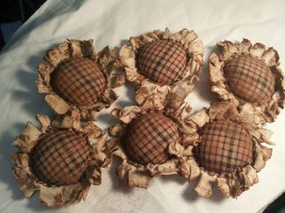 Primitive Flowers Bowl Fillers Handmade Ornies Ornaments Grunged photo