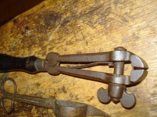 Primitives 18th Century Hand Forged Gunners Main Spring Vise With Wood Handle photo
