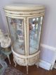 Vintage French Creamy Painted Shabby Gilded Ormolu Curved Glass Curio Post-1950 photo 2