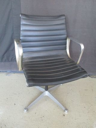 Unique Mid Century Modern Herman Miller Aluminum Group Swival Chair Chrome Frame photo