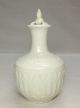 A439: Chinese White Porcelain Ware Vase With Good Tone And Relief Work Vases photo 5