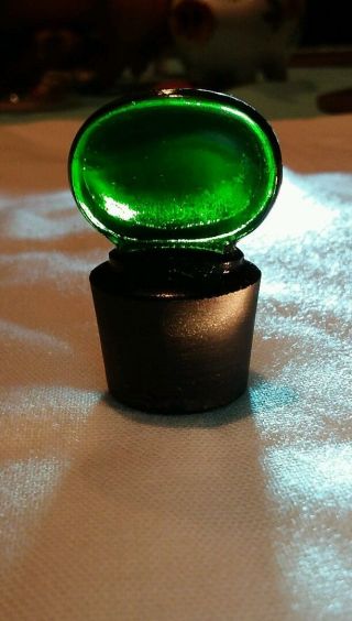 Fine Old Green Bottle Stopper - Ground Glass/ Pharmaceutical Apothecary Medicine photo
