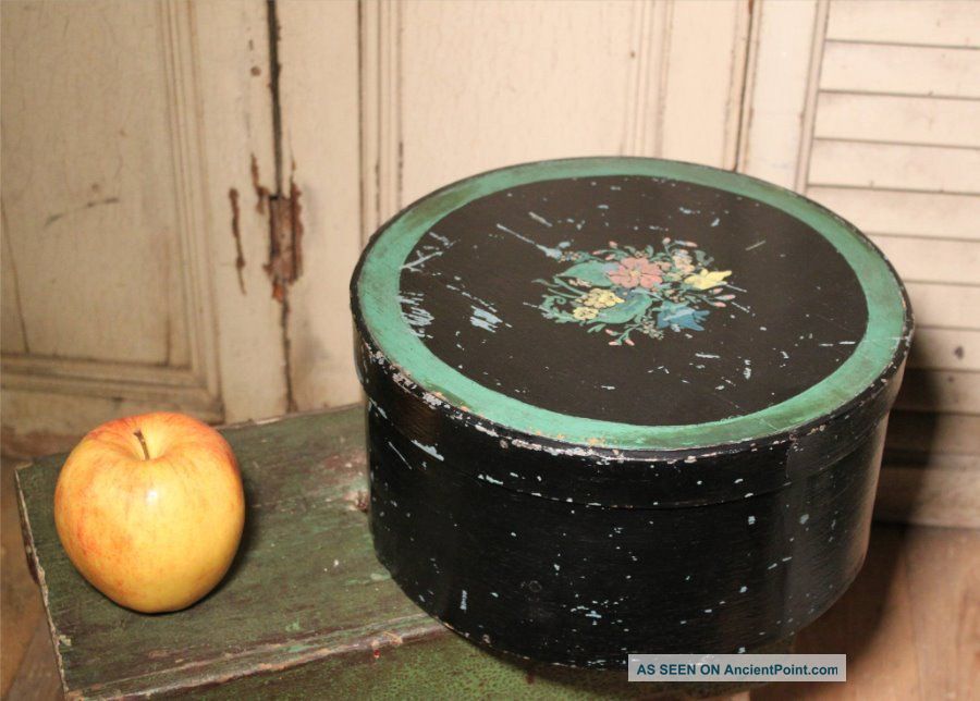 Antique J.  Putnam Painted Decorated Round Pantry Box Primitives photo