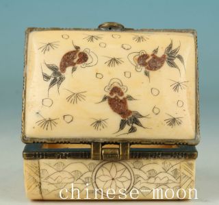 Chinese Old Handmade Painting Fish Collect Jewel Snuff Box Orname photo