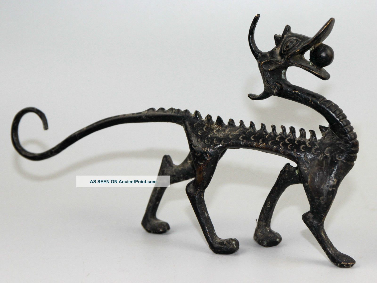 Decorated Handwork Bronze Carving Dragon Wonderful Statue Other Antique Chinese Statues photo